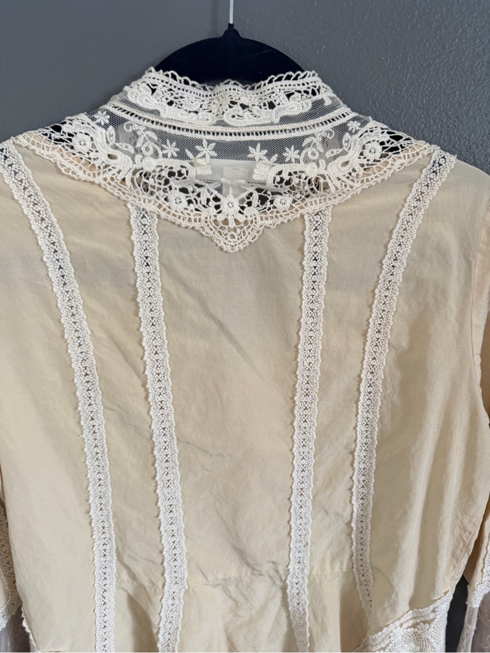 Coldwater Creek Cream Lace Trim Button-Front Blouse - Picture 4 of 6